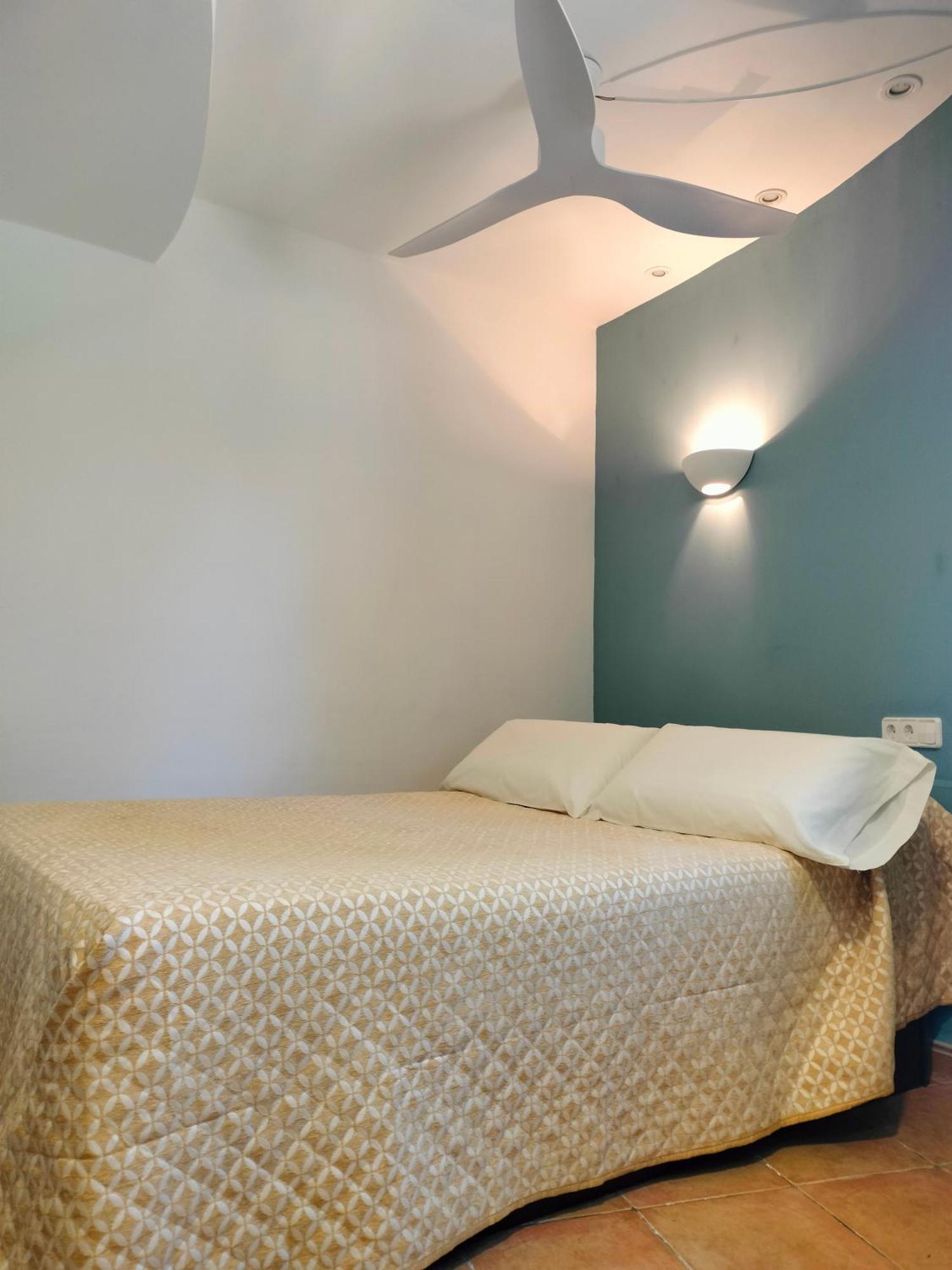 Apartamentos Montgo Denia Ngoại thất bức ảnh